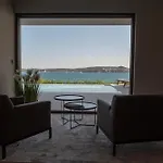 Beachfront Malia Near With Heated Pool & Jacuzzi *