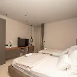 Villa Beachfront Malia Near With Heated Pool & Jacuzzi Trogir
