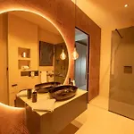 Beachfront Malia Near With Heated Pool & Jacuzzi Villa