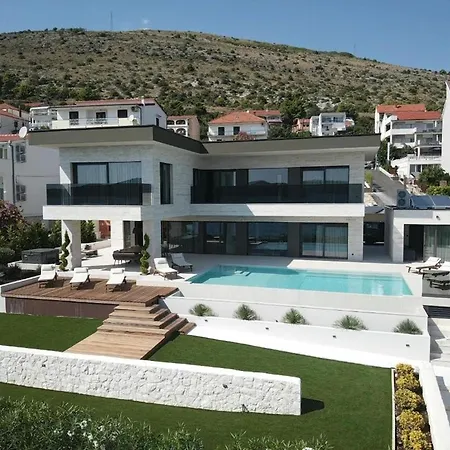 Beachfront Villa Malia Near Trogir With Heated Pool & Jacuzzi *