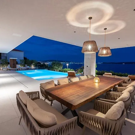 Villa Beachfront Villa Malia Near Trogir With Heated Pool & Jacuzzi