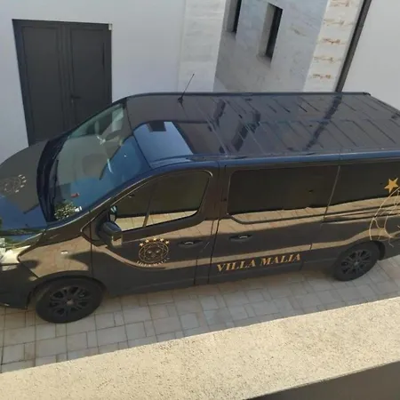 Beachfront Villa Malia Near Trogir With Heated Pool & Jacuzzi Villa *