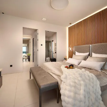 Beachfront Malia Near With Heated Pool & Jacuzzi Villa