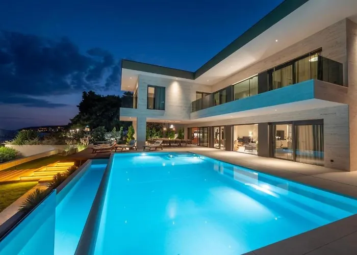Beachfront Villa Malia Near Trogir With Heated Pool & Jacuzzi * Trogir