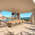 Beachfront Malia Near With Heated Pool & Jacuzzi 别墅 特罗吉尔