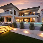 Beachfront Malia Near With Heated Pool & Jacuzzi 别墅 特罗吉尔