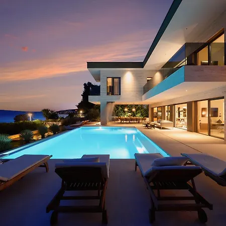 Villa Beachfront Malia Near With Heated Pool & Jacuzzi