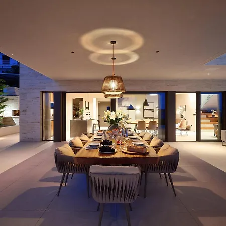 Beachfront Malia Near With Heated Pool & Jacuzzi *