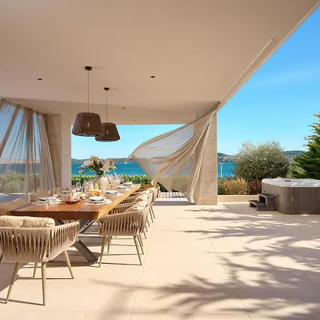Beachfront Malia Near With Heated Pool & Jacuzzi * Trogir
