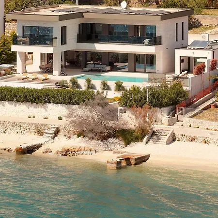 Villa Beachfront Malia Near With Heated Pool & Jacuzzi