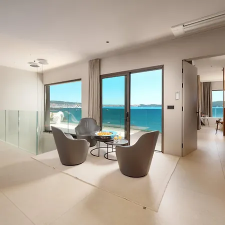 Beachfront Malia Near With Heated Pool & Jacuzzi Villa Trogir